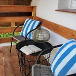 Maja 37 * Janowice Wielkie